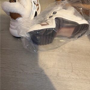 Louis Vuitton Cream and Tan Sneakers